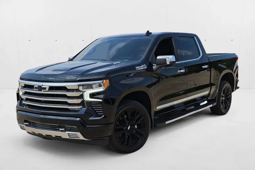 2023 Chevrolet Silverado 1500 High Country photo 1