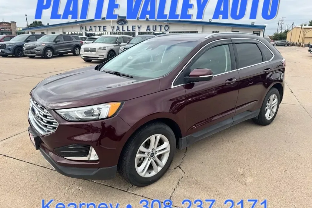2020 Ford Edge SEL photo 1