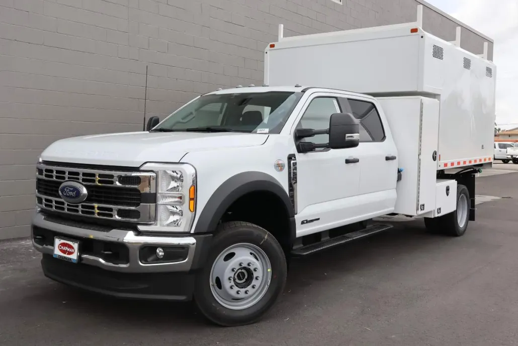2025 Ford F-450 photo 1