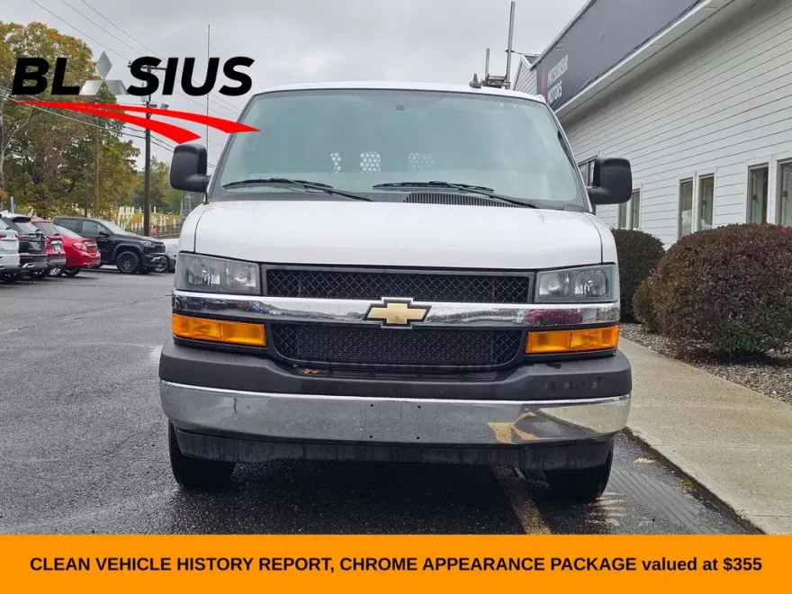 2023 Chevrolet Express 2500 Work Cargo Van photo 1