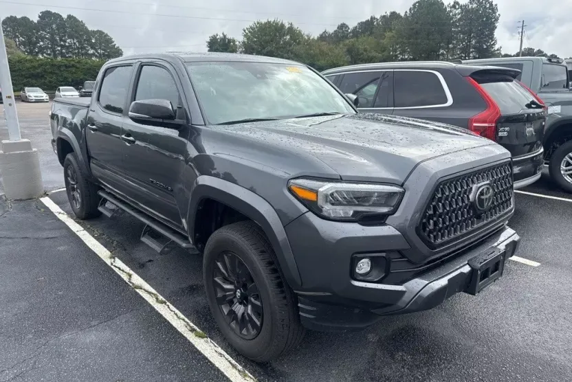 2023 Toyota Tacoma Limited photo 1