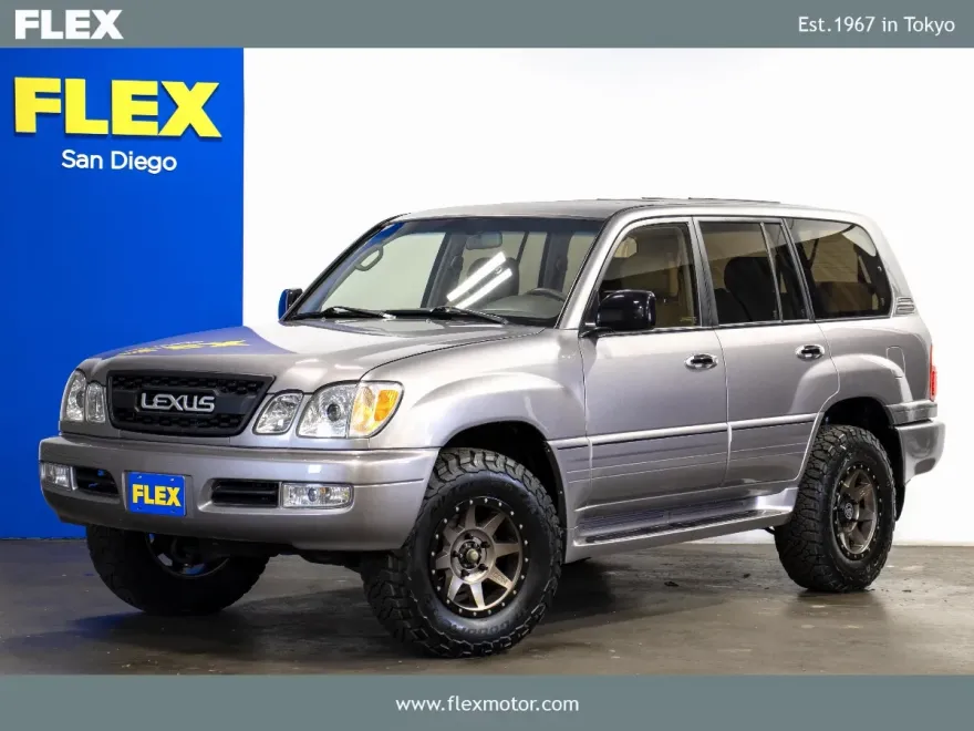 2001 Lexus LX 470 photo 1