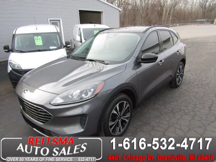 2021 Ford Escape SE photo 1