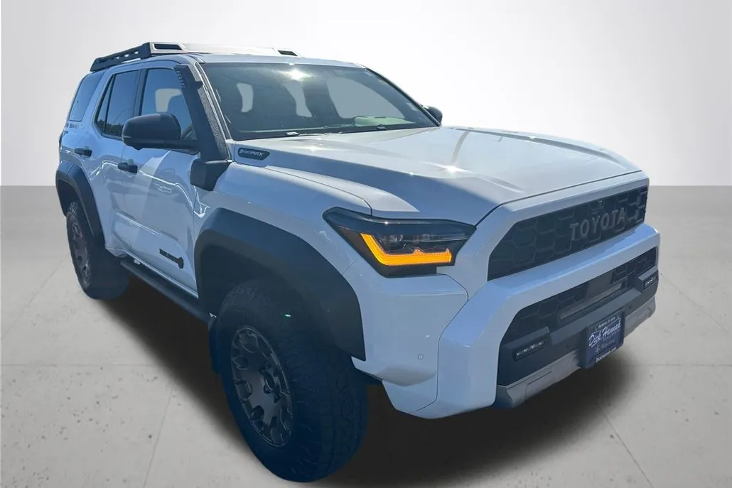 2025 Toyota 4Runner photo 1