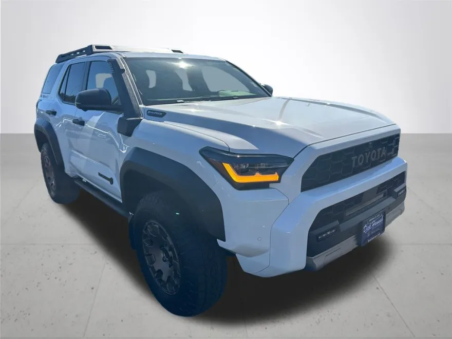 2025 Toyota 4Runner photo 1