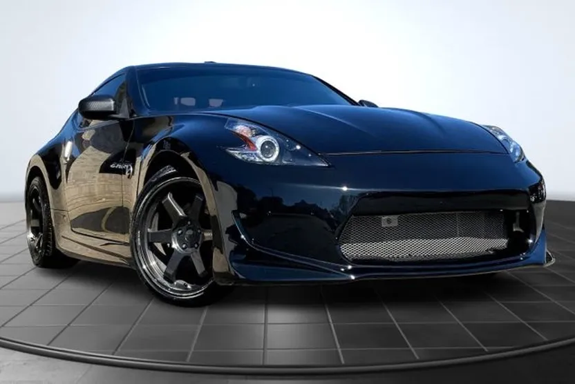 2019 Nissan 370Z Base photo 1