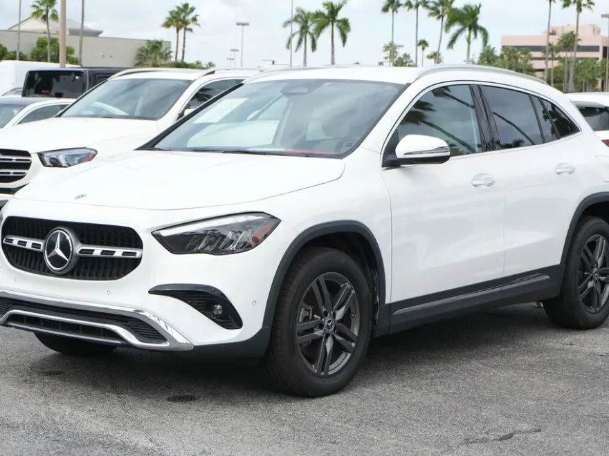 2025 Mercedes Benz GLA 250 photo 1