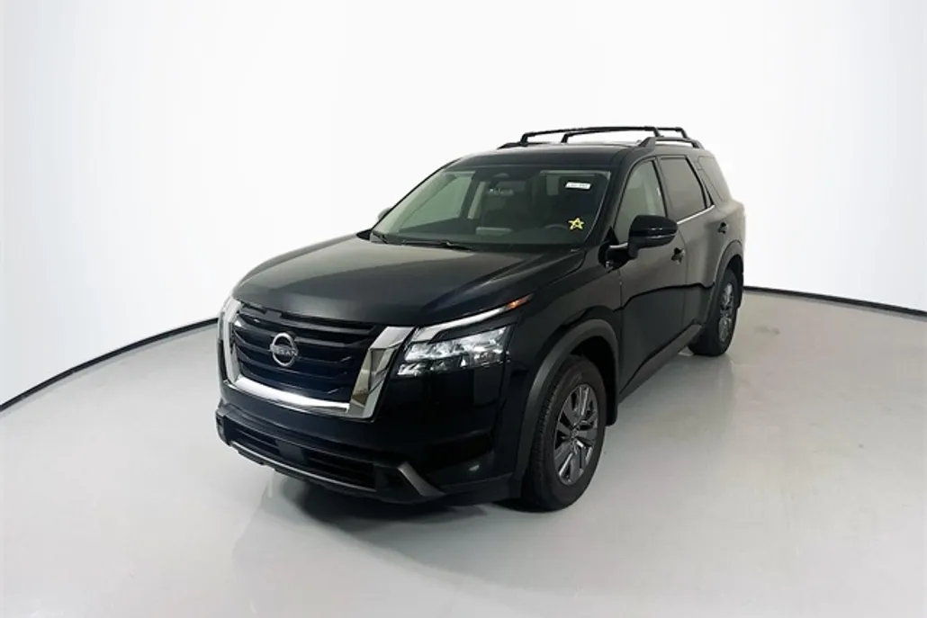 2025 Nissan Pathfinder SV photo 1