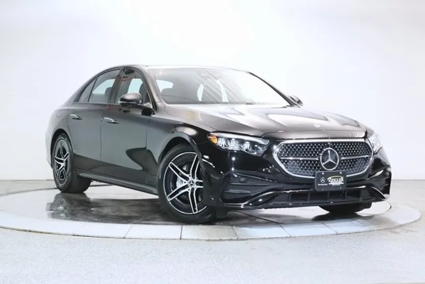 2025 Mercedes Benz E 350 4MATIC photo 1