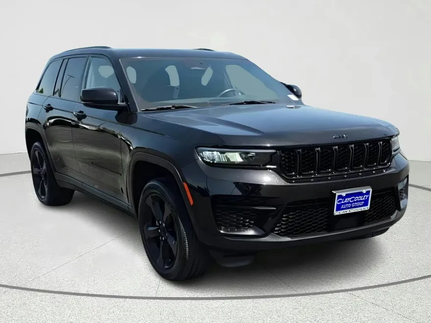 2022 Jeep Grand Cherokee Altitude photo 1