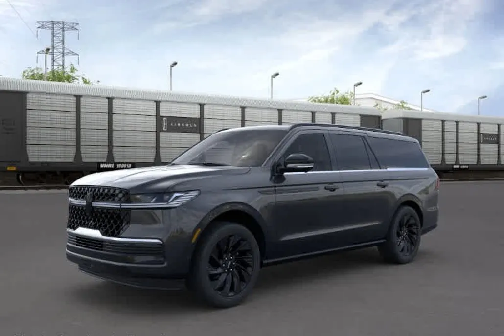 2025 Lincoln Navigator L Reserve photo 1