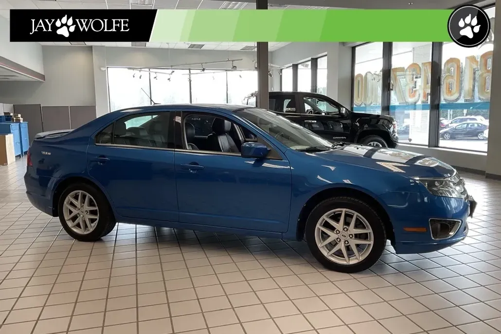2012 Ford Fusion SEL photo 1