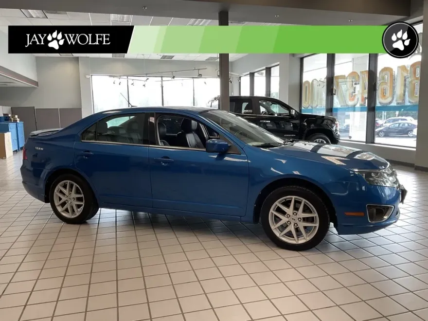 2012 Ford Fusion SEL photo 1