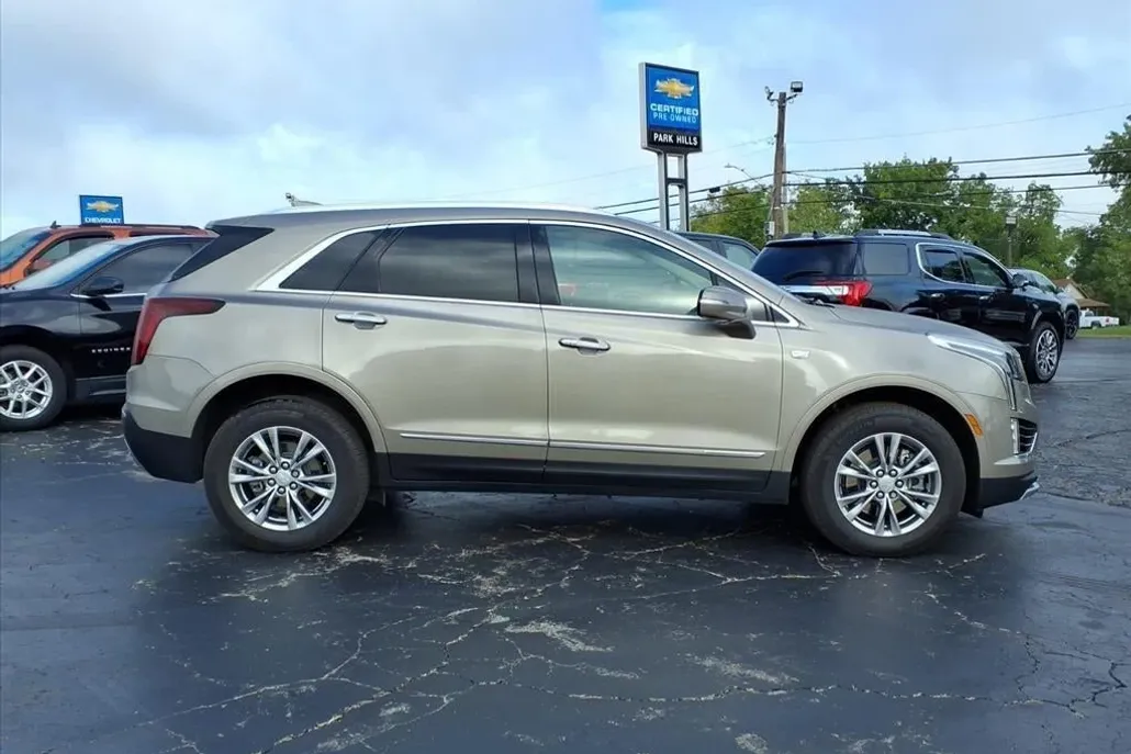 2023 Cadillac XT5 Premium Luxury photo 1