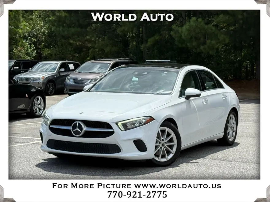 2021 Mercedes Benz A 220 photo 1