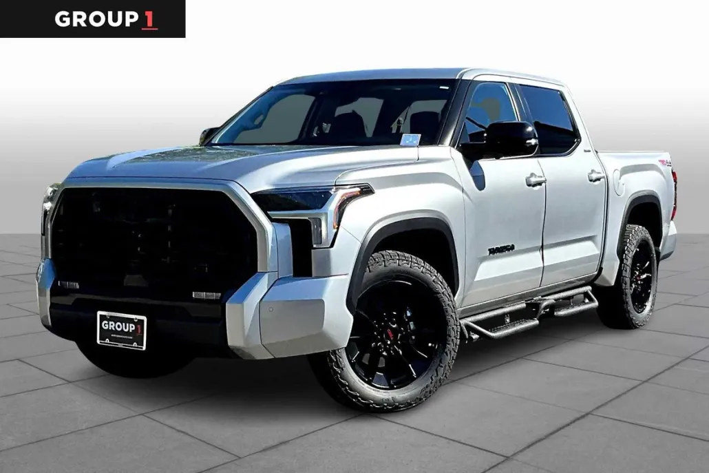 2024 Toyota Tundra Limited CrewMax photo 1