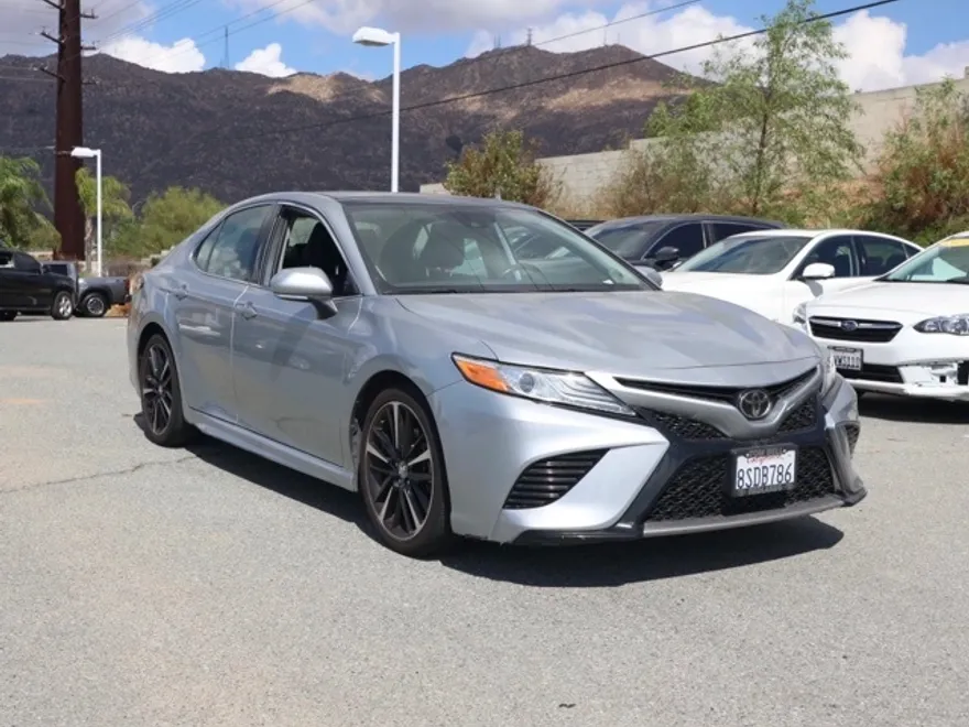2020 Toyota Camry XSE V6 photo 1
