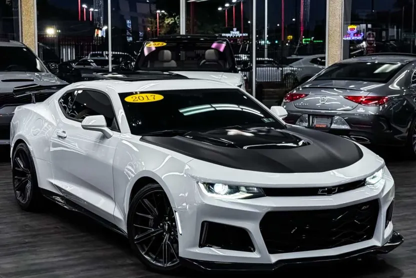 2017 Chevrolet Camaro ZL1 photo 1