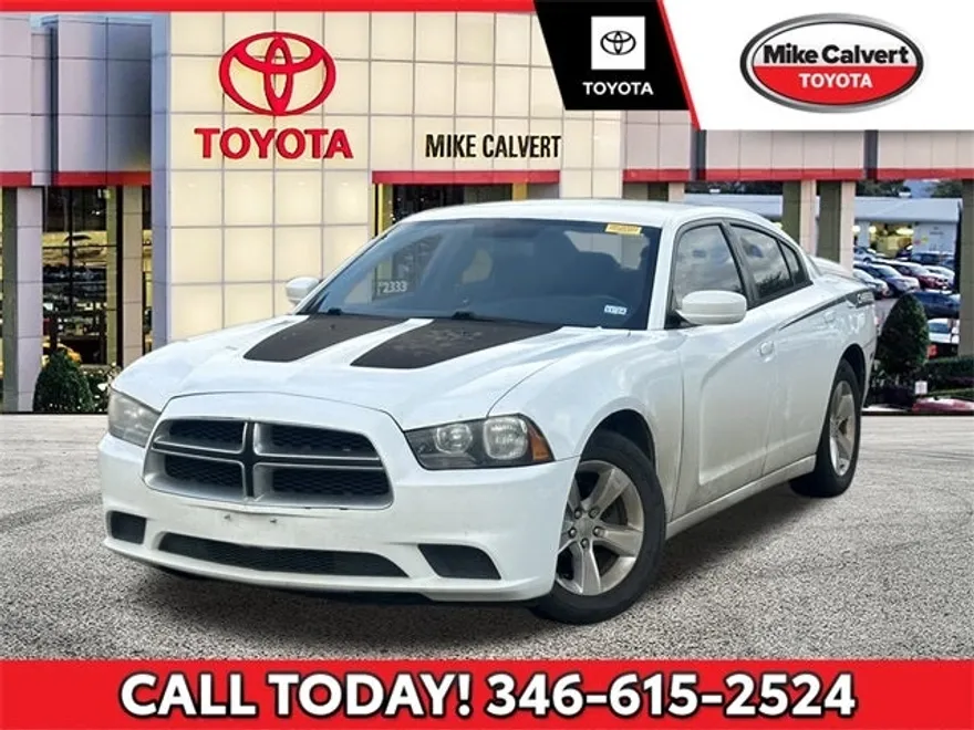 2013 Dodge Charger SE photo 1