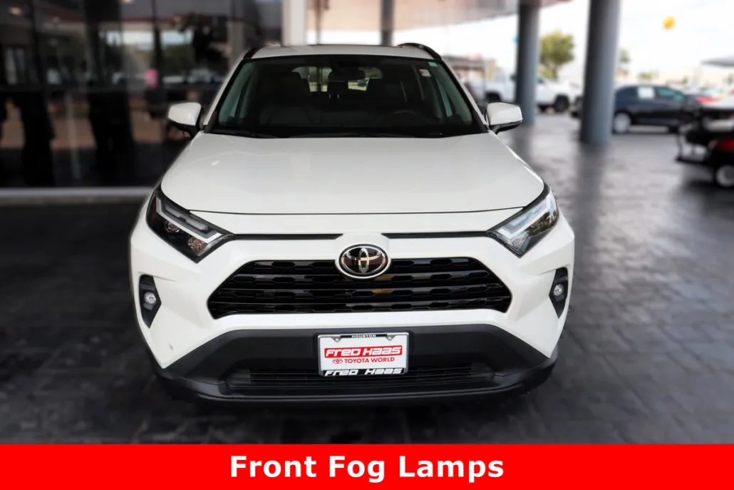 2022 Toyota RAV4 XLE Premium photo 1