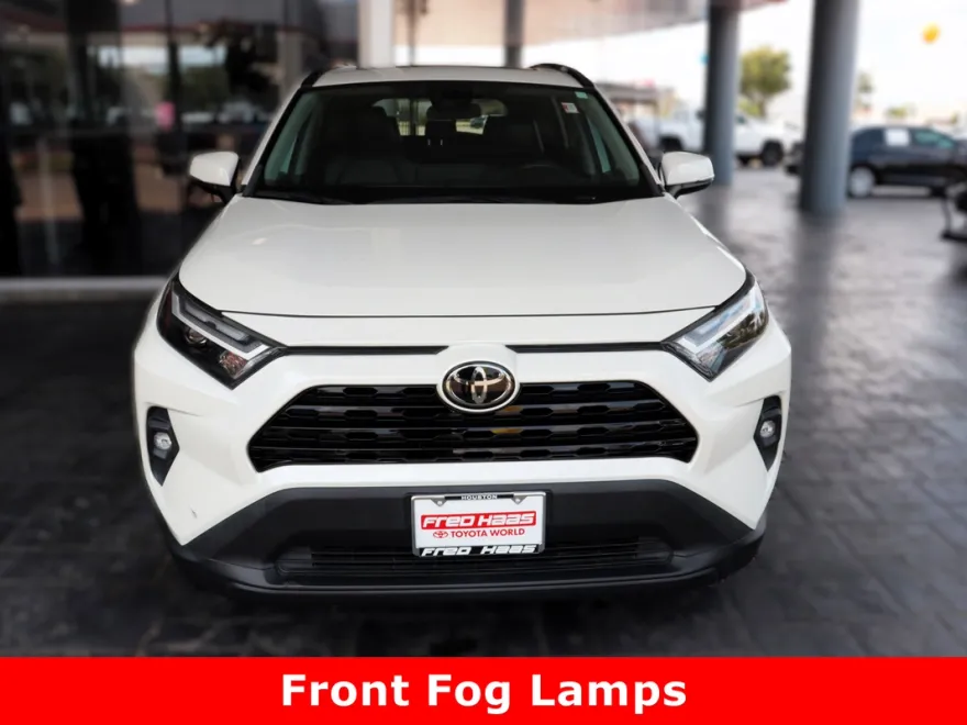 2022 Toyota RAV4 XLE Premium photo 1