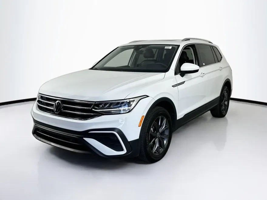 2022 Volkswagen Tiguan SE photo 1
