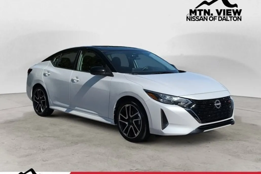 2024 Nissan Sentra SR photo 1