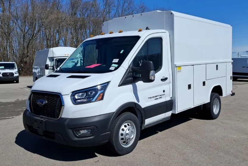 2024 Ford Transit Chassis Cutaway photo 1