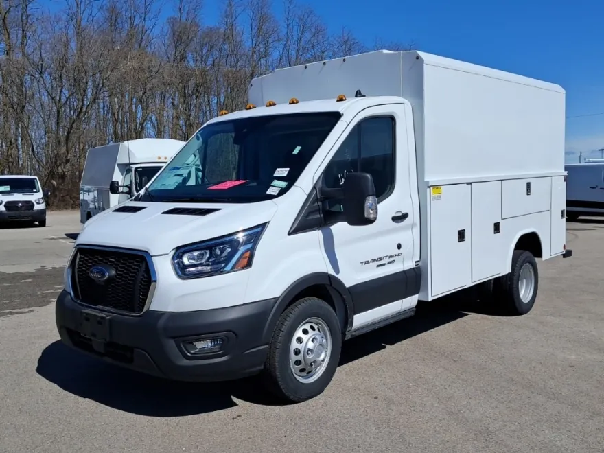 2024 Ford Transit Chassis Cutaway photo 1