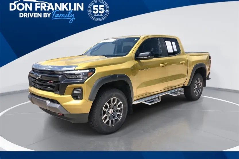 2023 Chevrolet Colorado Z71 photo 1