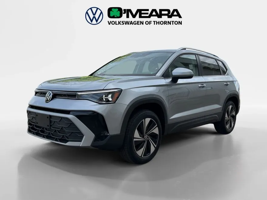 2025 Volkswagen Taos SE photo 1