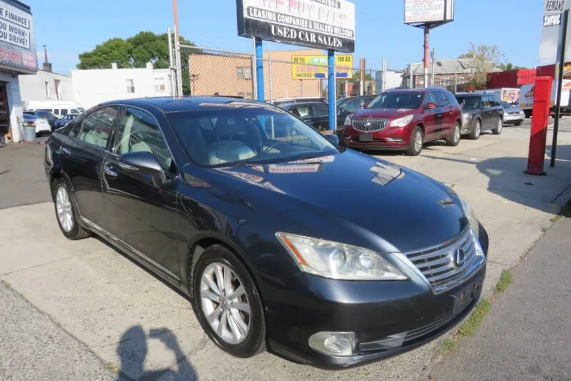 2010 Lexus ES 350 Luxury photo 1