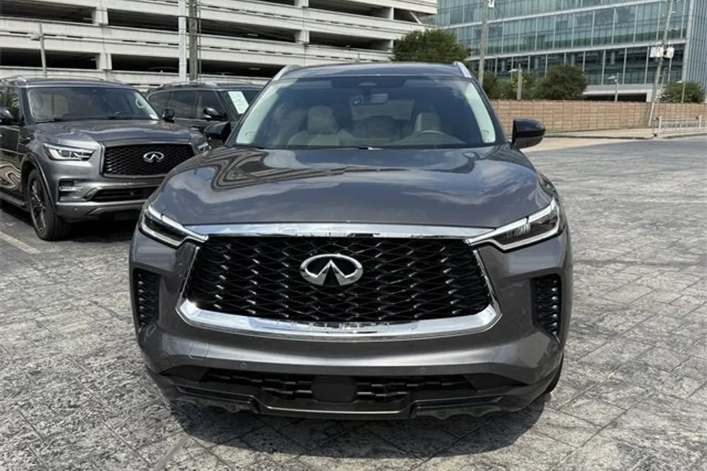 2025 Infiniti QX60 Luxe photo 1