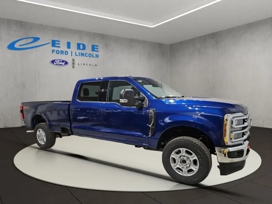 2026 Ford F-250 XLT photo 1