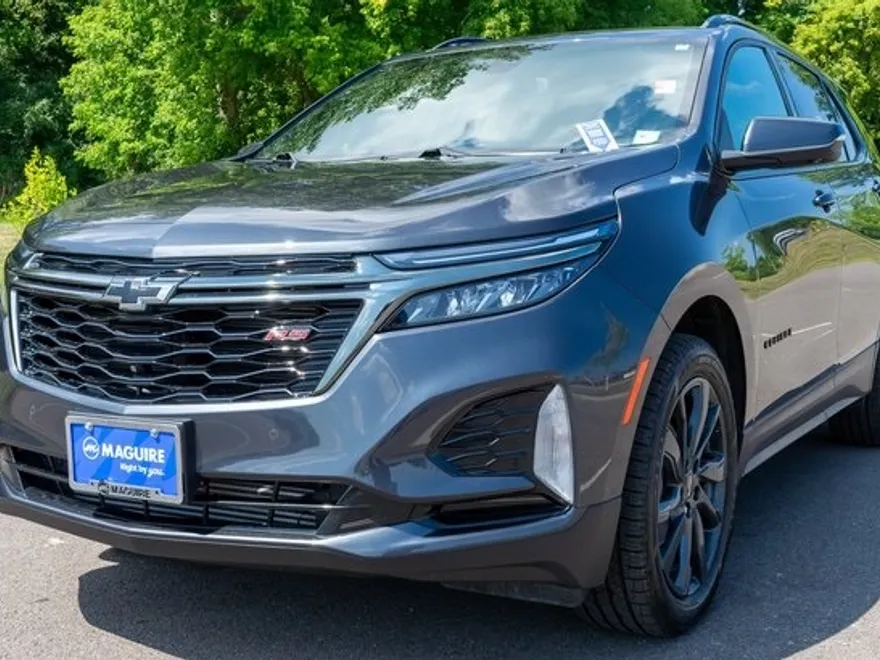 2022 Chevrolet Equinox RS photo 1