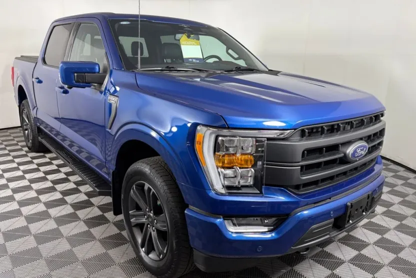 2023 Ford F-150 Lariat photo 1