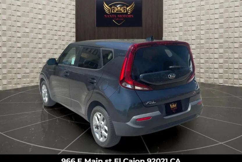 2021 Kia Soul S photo 1