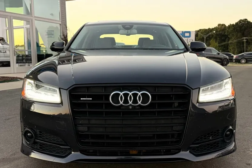 2018 Audi A8 L 4.0T Sport Quattro photo 1