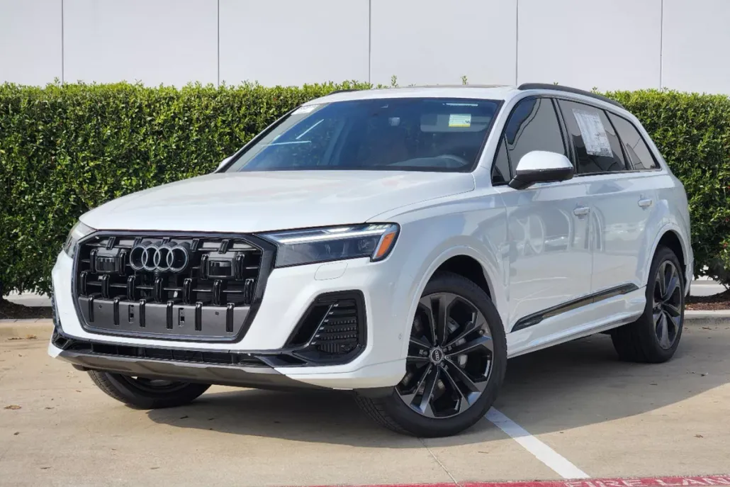 2025 Audi Q7 Premium Plus photo 1