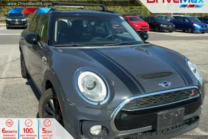 2017 Mini Clubman Base S ALL4 photo 1