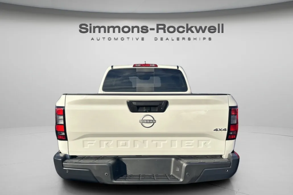 2026 Nissan Frontier S photo 1