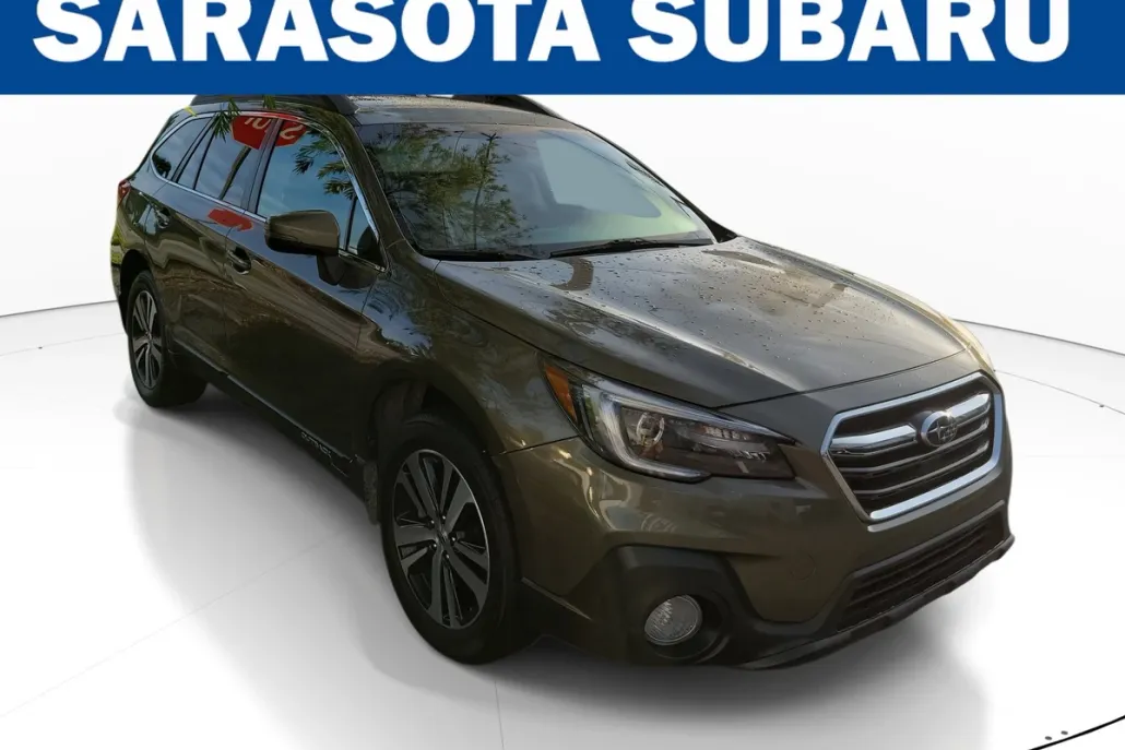 2018 Subaru Outback Limited photo 1