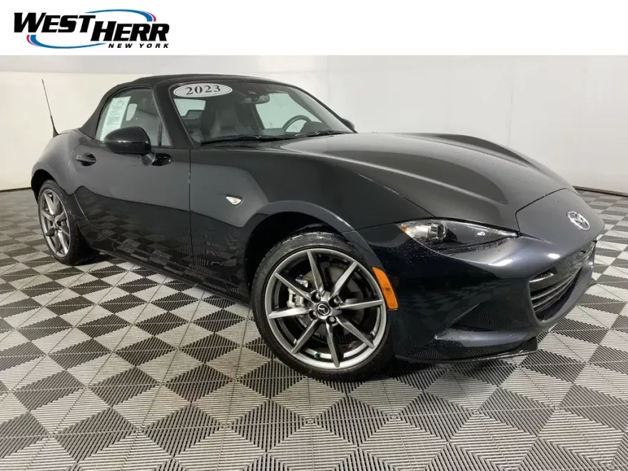2023 Mazda MX-5 Miata Miata Grand Touring photo 1