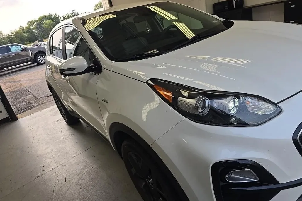2022 Kia Sportage LX photo 1
