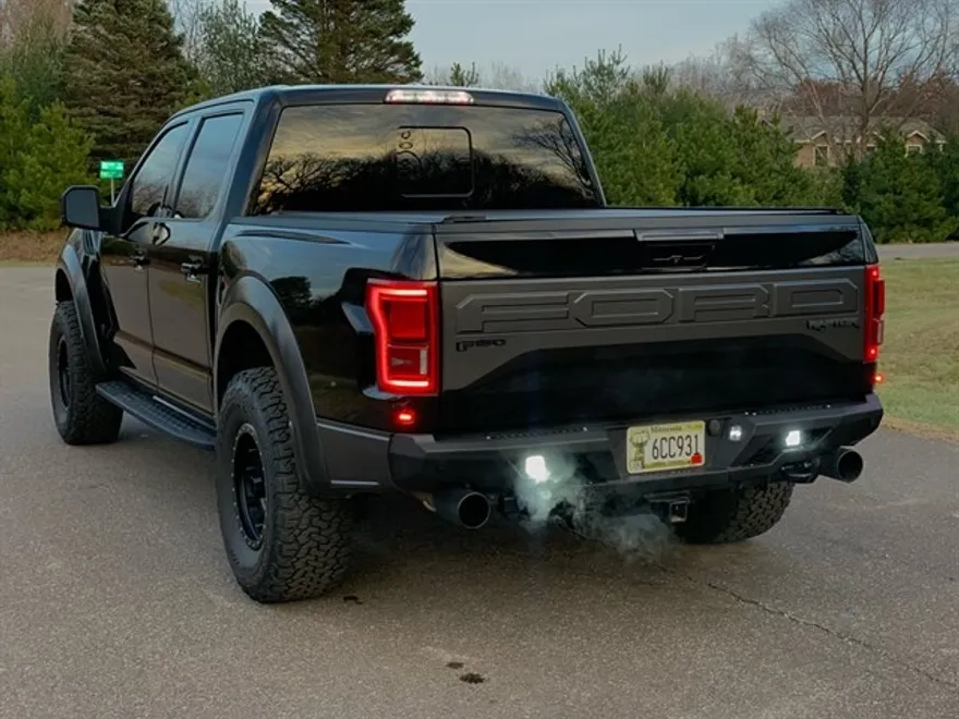 2017 Ford F-150 Raptor photo 3