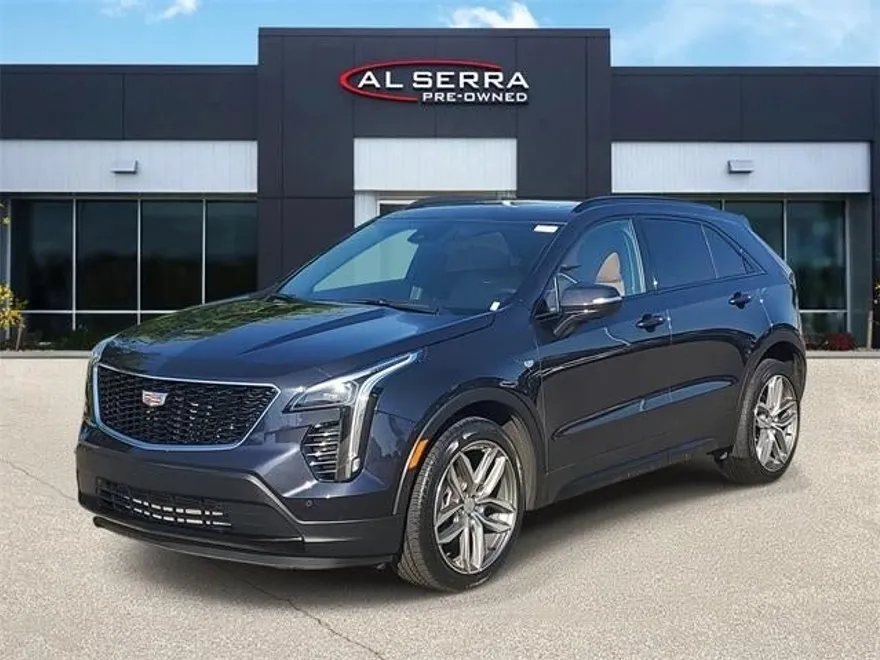2022 Cadillac XT4 Sport photo 1