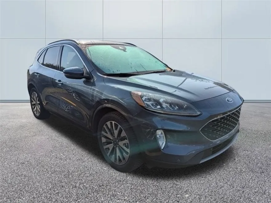 2020 Ford Escape Titanium Hybrid photo 1