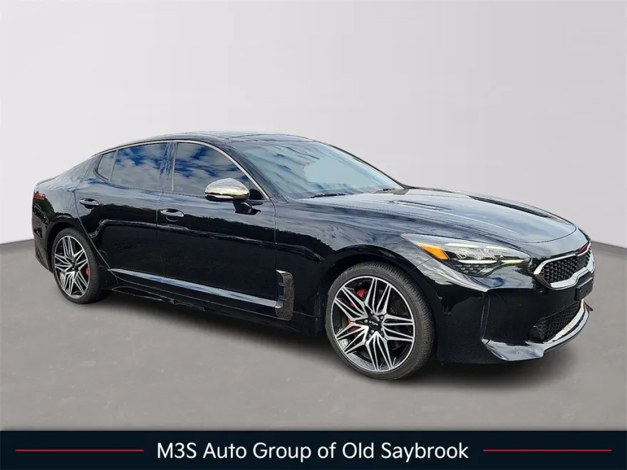 2022 Kia Stinger GT1 photo 1