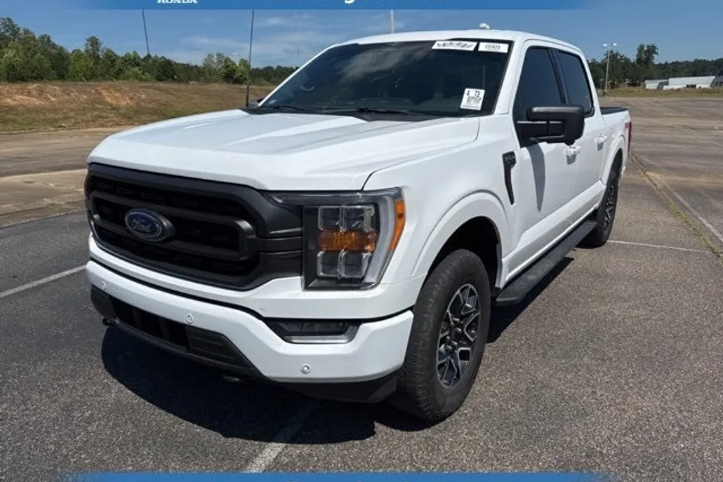 2023 Ford F-150 XLT photo 1