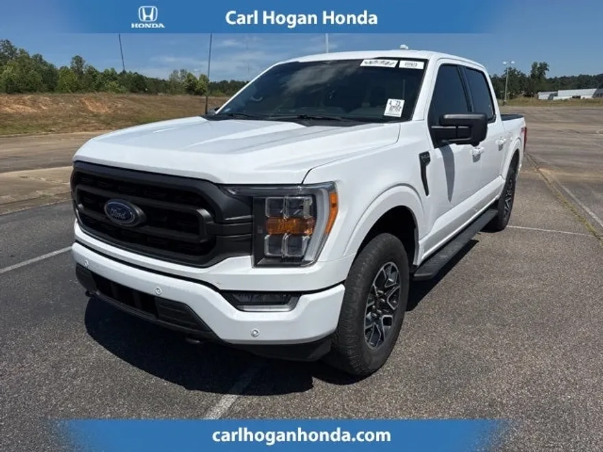 2023 Ford F-150 XLT photo 1